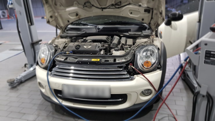 BMW 미니쿠퍼 1.6 [R56] - 에어컨 냉기가 약함, 에어컨 냉매 점검, 에어컨 냉매 충전, r134a 충전, 에어컨 ...