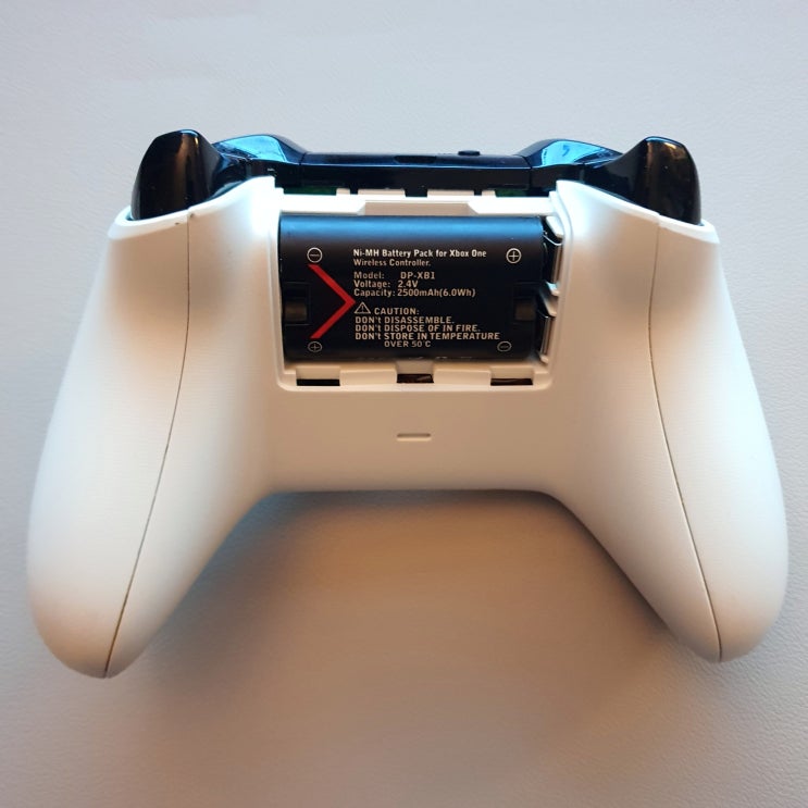 Xbox One S 무선 컨트롤러(게임패드)용 배터리 팩 구입. 네이버 블로그