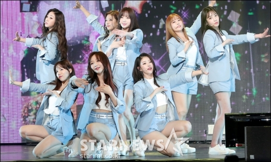 오마이걸이 선물한 사인CD가 매물로?…걸그룹에 쏟아진 의심 : 네이버 블로그