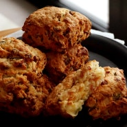 대파 베이컨 치즈 스콘, 대파 향이 가득한 식사대용 스콘! : Green Onion Bacon Cheese Scones