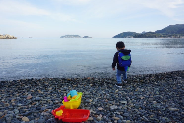 거제도 아이랑 놀기 좋은 곳, 두모몽돌해수욕장