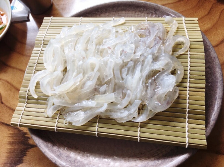 모슬포에서 맛본 한치회정식-동현식당 : 네이버 블로그
