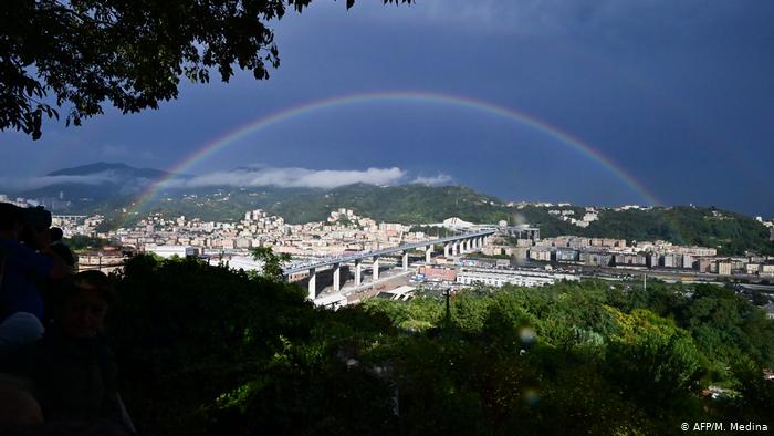 43명의 생명을 앗아간 이탈리아 제노바 모란디 교량...무지개와 함께 재탄생 VIDEO: Italy inaugurates new ...