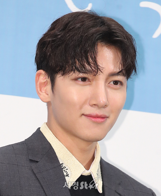 지창욱 나이 키 머리 군대 실물 결혼 담배 버닝썬 남친짤 연애 여자친구 인스타 : 네이버 블로그