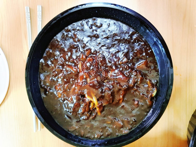 짜장면 칼로리와 영양성분 그리고, 1인분의 양은 얼마나 될까? : 네이버 블로그