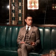 [스튜디오 더수트] 배우'조우진', '더블유 바이 윈저' 광고촬영에 더수트의 수트 착장.