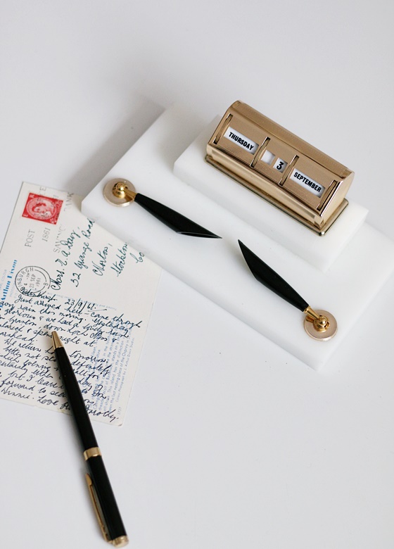 sold-out-1970-s-vintage-england-analogue-calendar-perpetual-canlender