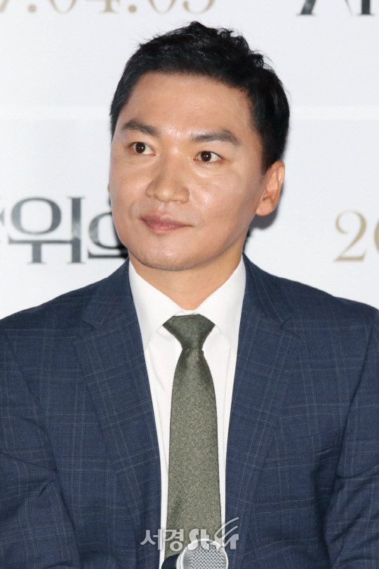 조재윤 나이 부인 아내 직업 쇼호스트 조은애 결혼 남편 카페 낚시터 위치 주소 어디 자녀 아들 키 학력 고향 데뷔 가족관계 ...