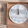 [에이트리스] 나뭇잎 데코 숫자 무소음벽시계