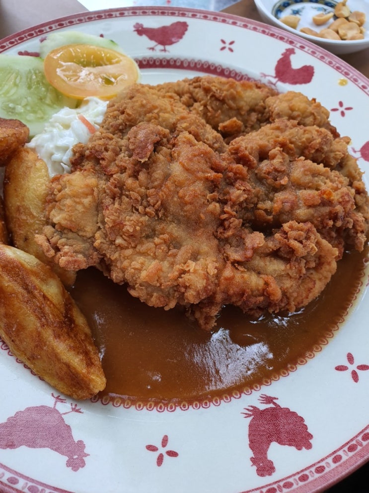 [말레이시아]조호바루 로컬맛집 - It Roo cafe  chicken chop and  Hiap joo banan....