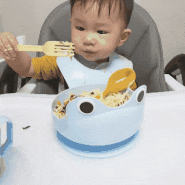 12개월아기 닭고기파프리카 비빔국수 냠냠 해욤♡이케아 이유식기세트 3,900원!! (턱받이,컵,그릇,수저)
