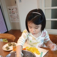 아이들과 주먹밥 만들기