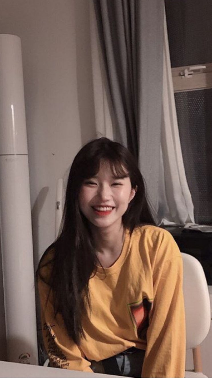 ::화월:: 아이폰8 프로미스나인 송하영 배경화면 8p