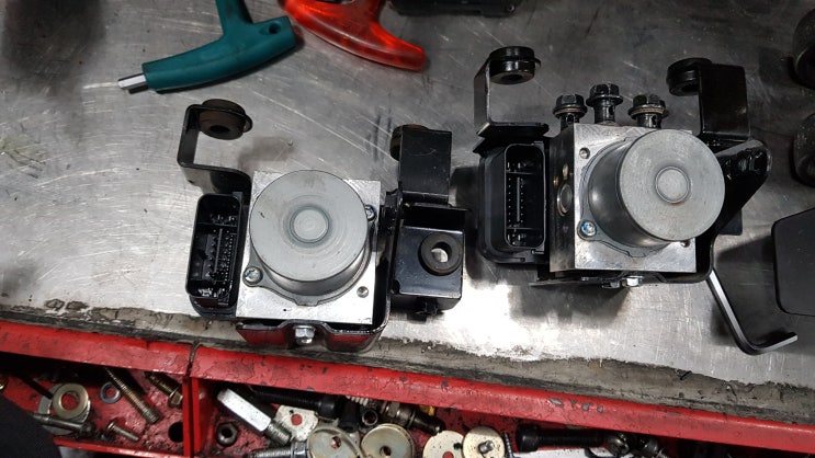 YAMAHA YZF R3 ABS모듈 교환 : 네이버 블로그