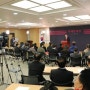 2월 20일, 미래한국당 공천관리위원장 취임 기자회견 참석