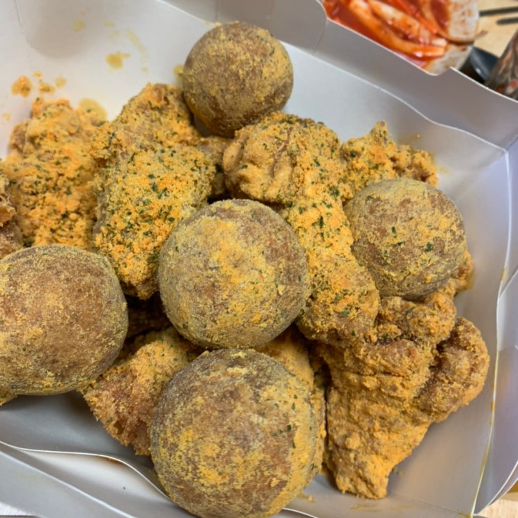 BHC 뿌링클 최애치킨(뿌링치즈볼과 소떡소떡, 뿌링감튀도 좋아) : 네이버 블로그