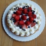 Strawberry Tart with Whipped Cream Cheese Topping (딸기 타르트)