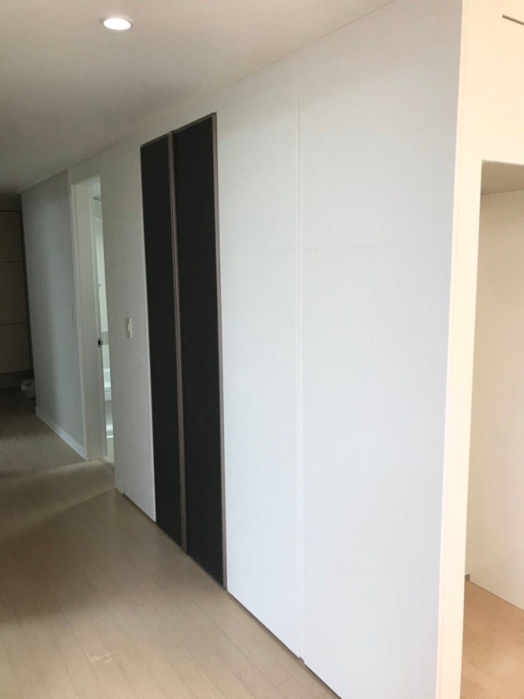 선운지구어등산모아엘가 필름 샷시,문,문틀,방화문,아트윌,붙박이장,펜트리,몰딩 리폼/시트지/아파트인테리어/리모델링 : 네이버 블로그