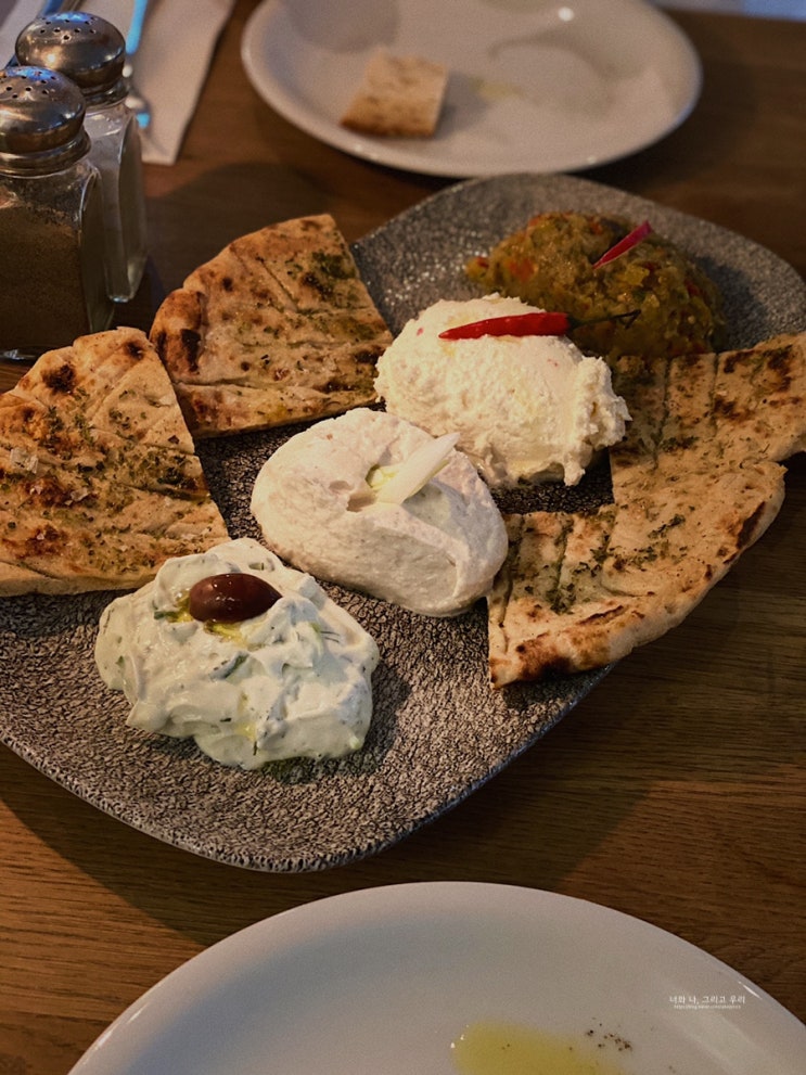 뮌헨 그리스 레스토랑 | Taverna Melina Merkouri