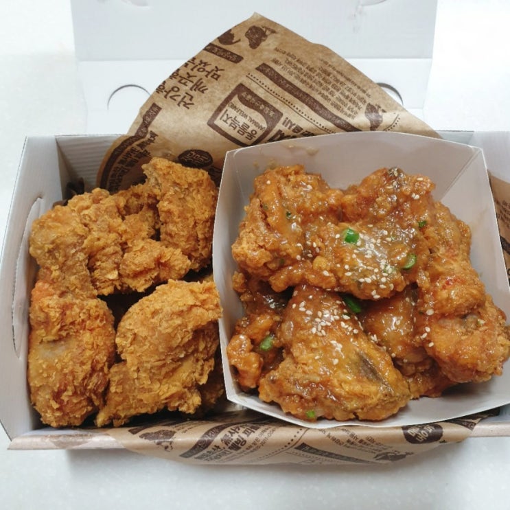 내돈내산/ 자담치킨 맵슐랭과 핫후라이드 반반치킨 먹었어요~^^ : 네이버 블로그 내돈내산/ 자담치킨 맵슐랭과 핫후라이드 반반치킨 먹었어요~^^ : 네이버 블로그