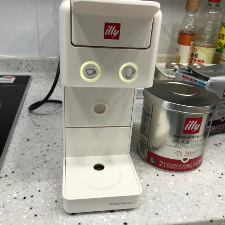 일리커피로 홈카페만들기(일리(illy)커피후기, 일리커피방법)-라떼만들기tip : 네이버 블로그