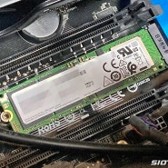 NVMe M.2 SSD 설치, 나사, 그리고 인식까지의 과정