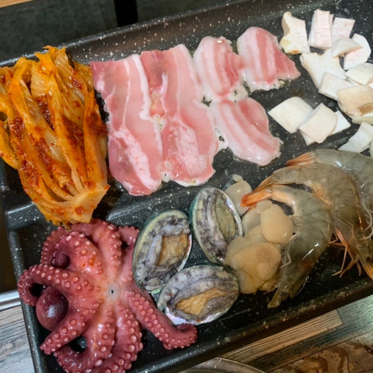 여수 삼합 맛집 엑스포해물삼합 ㅣ돌문어삼합에 볶음밥까지 야무지게 먹고 온 곳, : 네이버 블로그