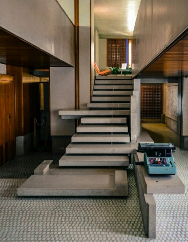 카를로 스카르파의 올리베티 쇼룸. olivetti showroom, venice, italy, carlo scarpa, 1958 ...