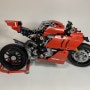 [LEGO] 레고 Ducati Panigale V4 R 42107_210411