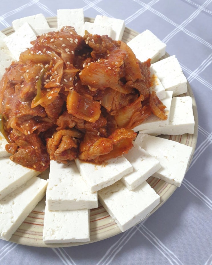 저녁메뉴, 두부김치 만드는법 + (Feat. 돼지고기두루치기) : 네이버 블로그