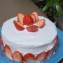 생일케이크 만들기도 어렵지 않아요! 초간단 딸기 생크림케이크
