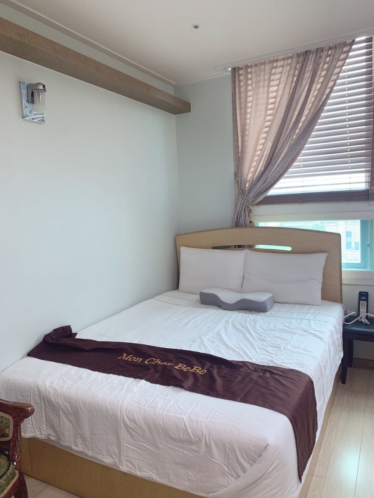 객실,더블침대,몽쉘베베,산후조리원