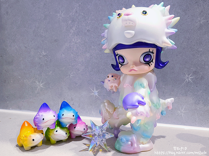 팝마트: Molly x Instinctoy Inc Big 몰리·인스팅토이 빅 피규어 : 네이버 블로그
