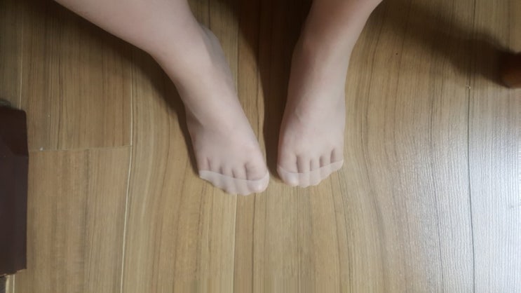 여름.스타킹 땀나고 냄새나는데 왜신어? 스타킹 냄새안나게 하는법.세탁하는법.재활용방법 .중고.버리는.구멍난.올안나가게.유니폼 ...