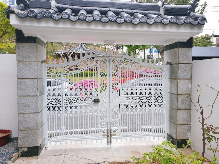 합리적인 가격으로 거제 대문 교체후 인테리어효과 UP! : 네이버 블로그