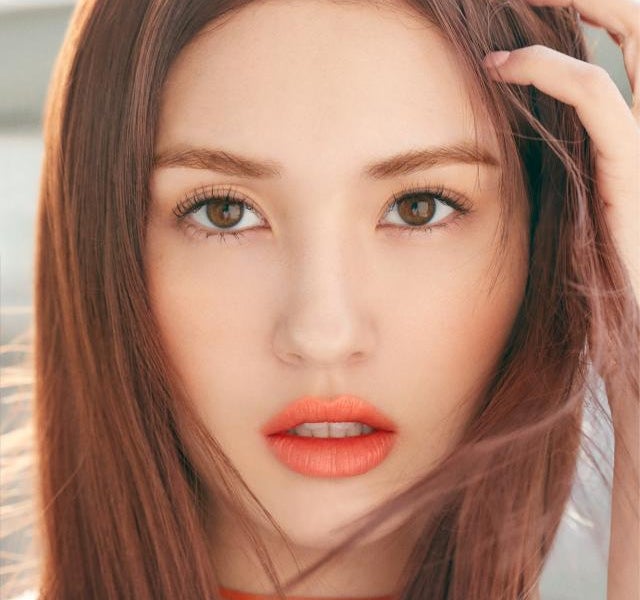 전소미 얼굴분석, 오른쪽 눈두덩이 꺼져보이는 이유는? (by 성형외과 전문의) : 네이버 블로그