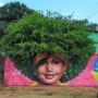 브라질 아티스트, 여성 초상화에 나무를 '머리카락'으로 사용한 후 크게 유행!