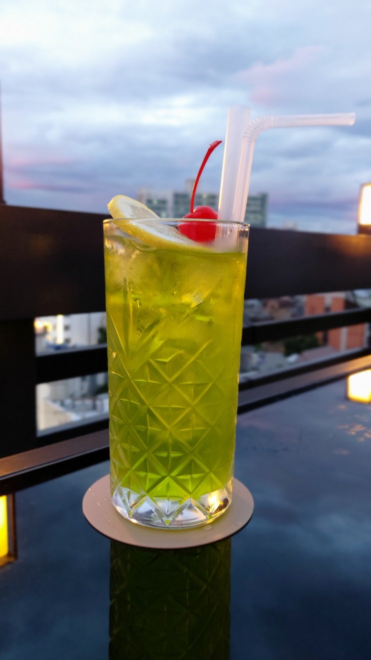 Kryptonite 크립토나이트 & Sloe Gin Fizz 슬로 진 피즈 25 / Jul / 20 : 네이버 블로그