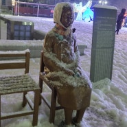 아직도 펑펑~ 눈쌓인 구리광장