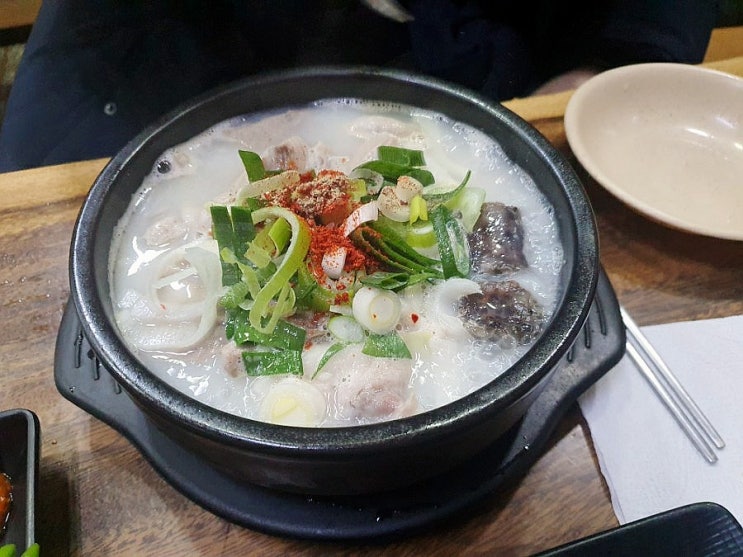 삼거리먼지막순대국, 50년 전통 순대국 / 주차정보 : 네이버 블로그