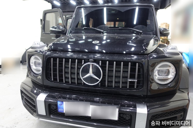 벤츠 2021년식 신형 G464 차량에 전+후방 Full-HD 2채널 블랙박스와 주차중 녹화를 위한 센터 보증수리 영향없는 에코 ...