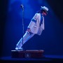 마이클 잭슨의 ‘무중력 댄스’를 재현한 1/3 스케일 피규어 출시 Michael Jackson's "Smooth Criminal" Lean in a 1/3 Scale Statue
