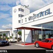 이색적 자동차 호텔 V8 #북유럽풍#로제토호텔