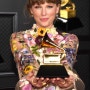 테일러 스위프트(Taylor Swift) Album of the year "FOLKLORE"!!!! "cardigan"+"august"+"willow" @2021 그래미 어워드