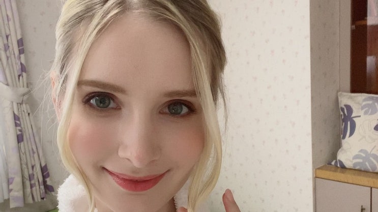 릴리 하트 (Lily Hart . リリー・ハート) : 네이버 블로그