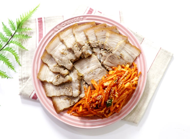 돼지고기 수육 맛있게 삶는법, 무수분 수육 부위 : 네이버 블로그