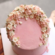 아내에게 봄을 선물하신 벚꽃케이크