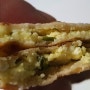 파니르 파라타 만들기~향신료로 양념한 코티지 치즈 파니르로 속을 채운 기름진 납작빵