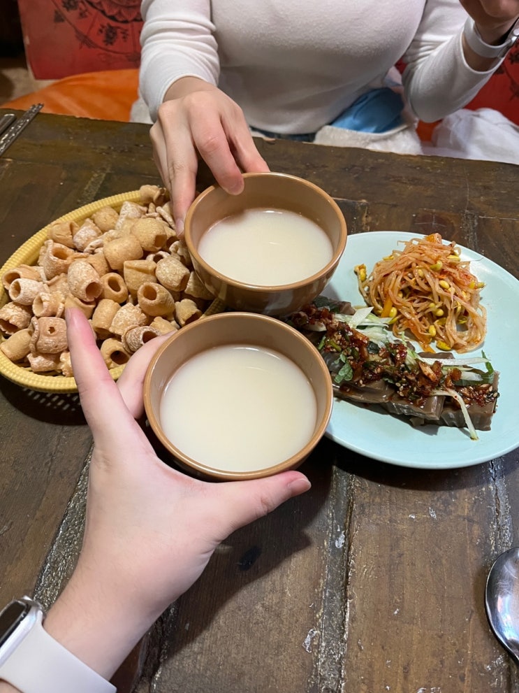얼큰한 김치찌개랑 생탁 막걸리의 조합 : 네이버 블로그