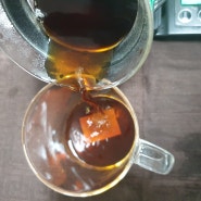 차가운 바람이 온몸을 감싸는날엔 에티오피아 모모라 커피한잔으로 향긋한 과일향과 꿀맛으로 포근히 안아주기_ 알스커피